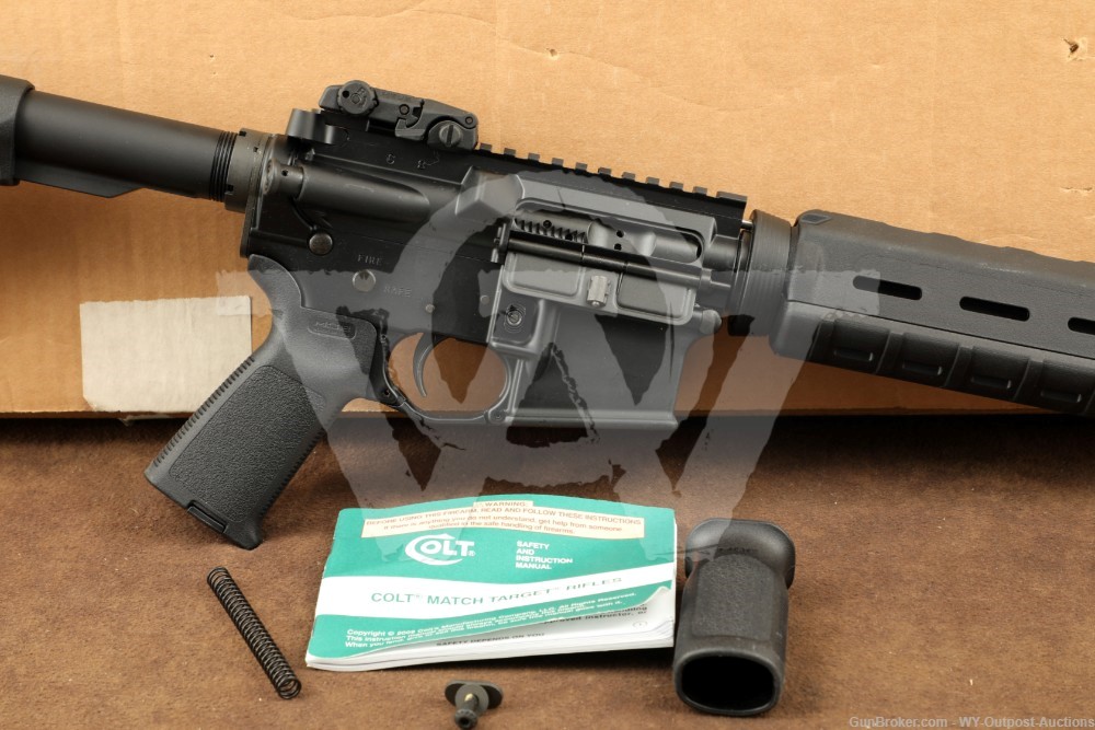 Colt M4 Carbine LE6920 AR-15 5.56/.223 16″ Semi-Auto Rifle MAGPUL