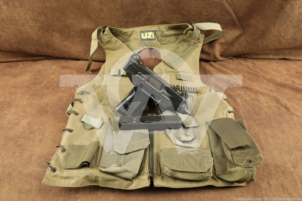 IMI-Israel Action Arms Mini Uzi Pistol 9mm Para w/ Vintage IDF HAGOR Vest