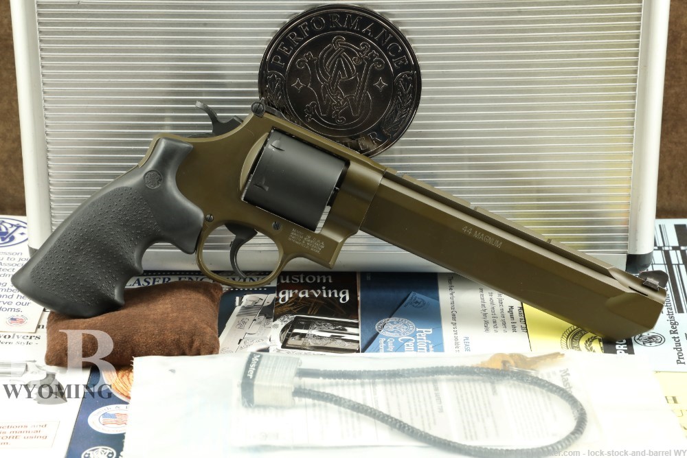Smith & Wesson S&W 629-6 Stealth Hunter Performance Center .44 Mag Revolver