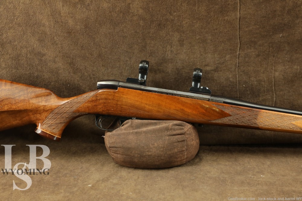 Weatherby Mark V Deluxe Left Hand .270 magnum Bolt Action Rifle
